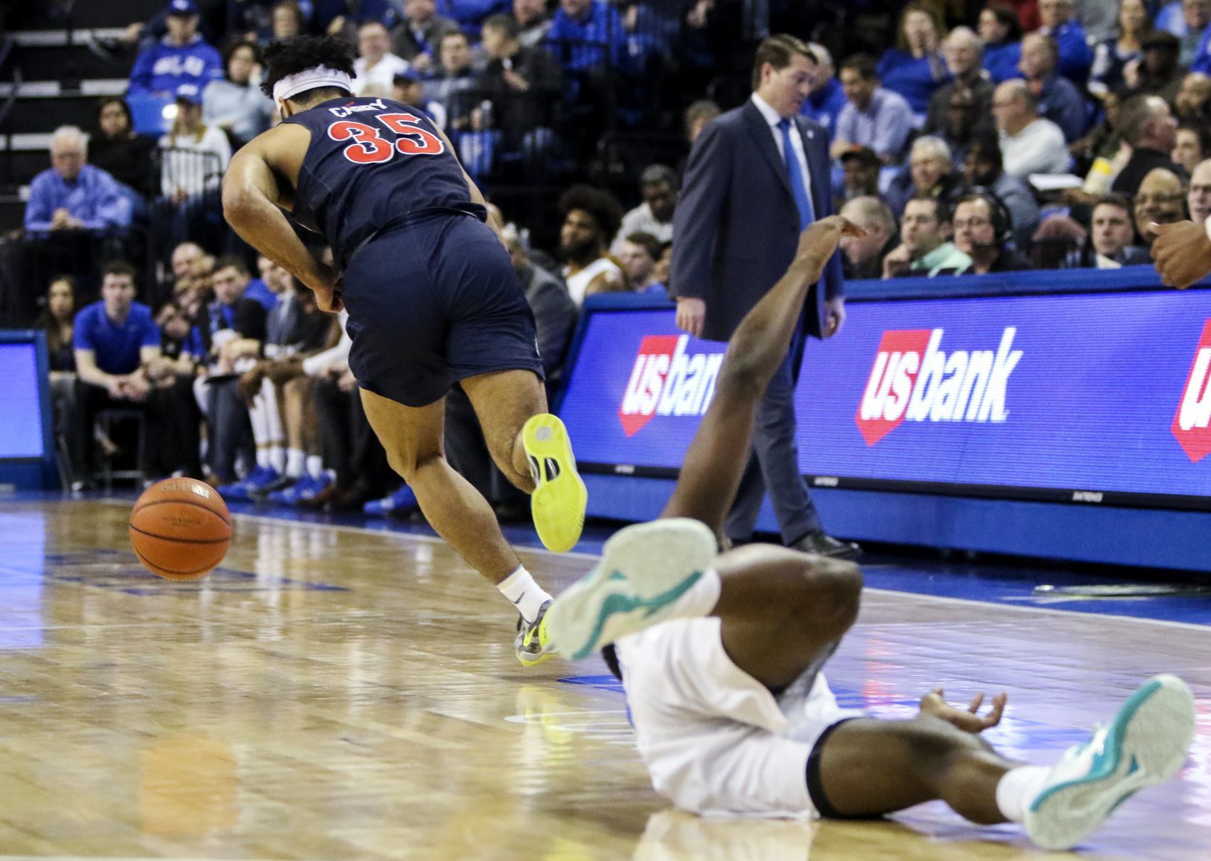 St. Louis University Battles Duquesne University on Senior Night